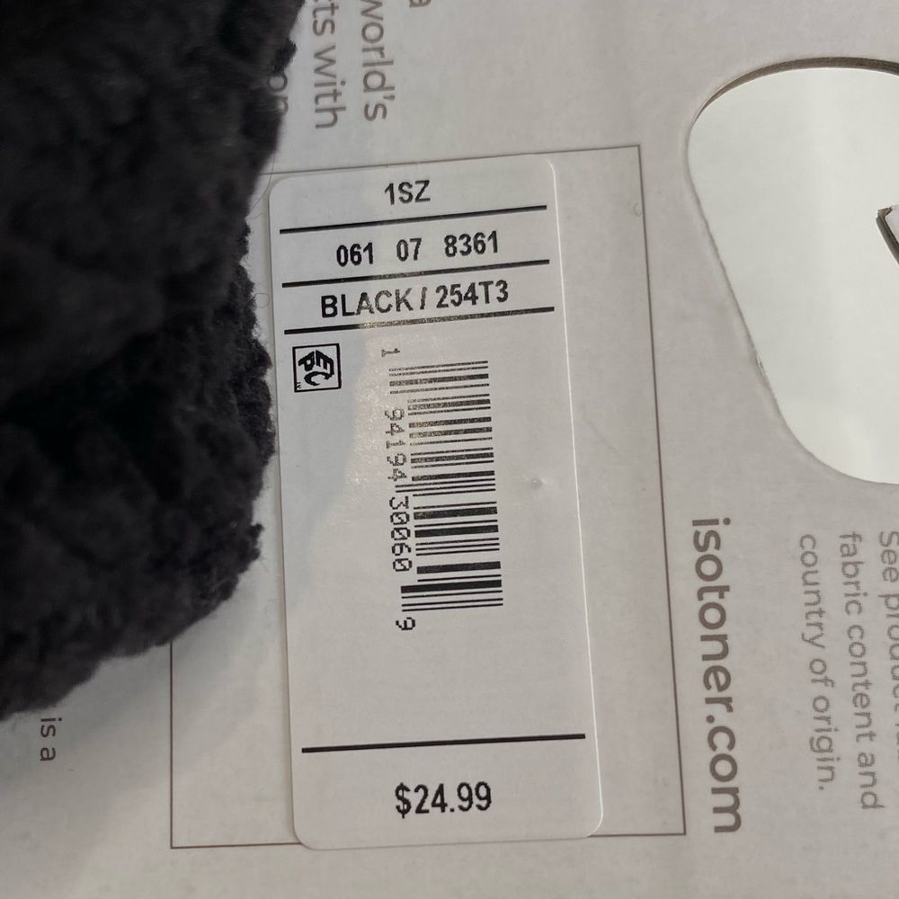 NWT Isotoner Adult Snowflake Knit Gloves One Size Black NEW - Picture 8 of 10